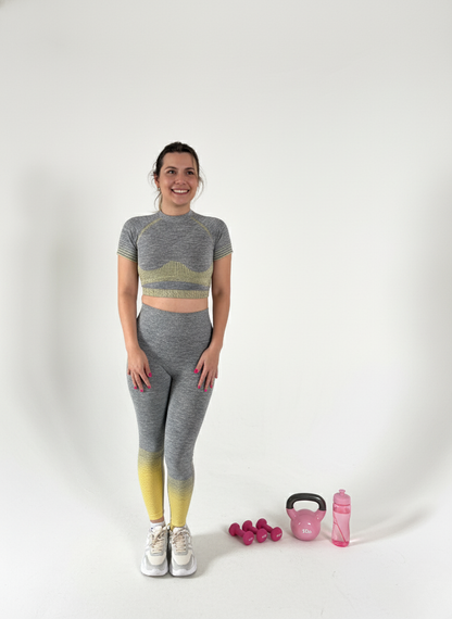 SET 3 PIEZAS LEGGING DE CINTURA ALTA Y CROP TOP